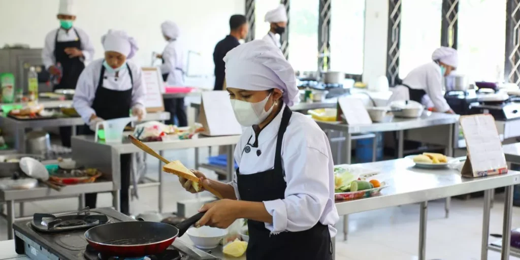 How Can You Avoid Cross-Contamination While Cooking? How Can You Avoid Cross-Contamination While Cooking?