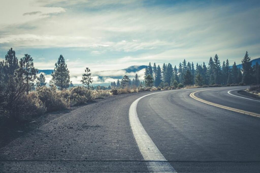 What Are the Best Tips for Safe Overtaking on Highways? What Are the Best Tips for Safe Overtaking on Highways?